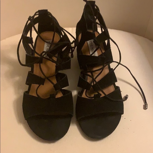 Steve Madden Shoes - Steve Madden Hydii block heel lace up sandal